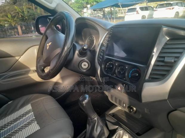 Mitsubishi L200 Double Cab 2.2 4WD 2018 White