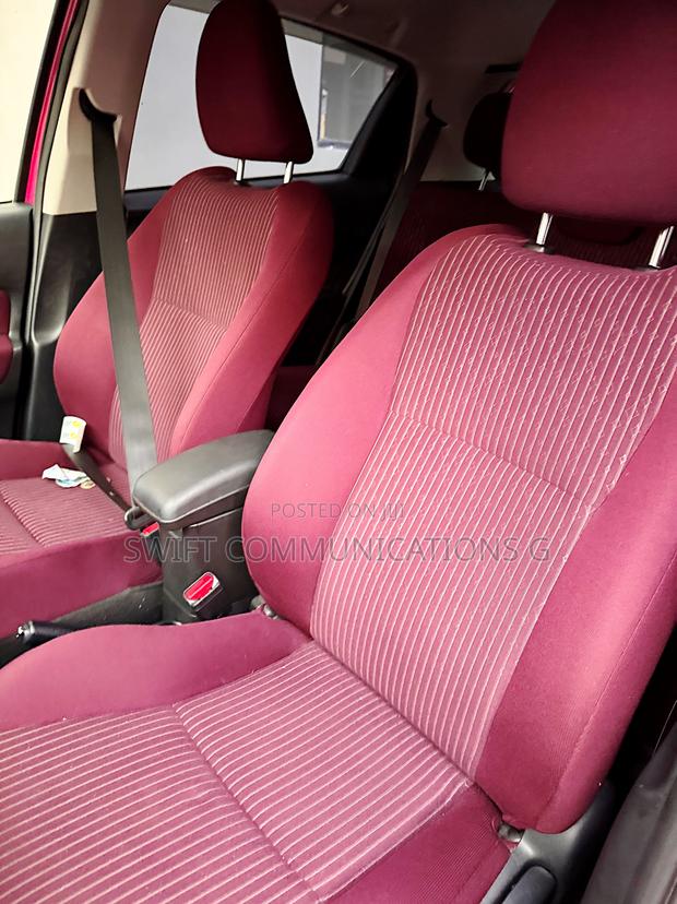 Toyota Vitz 1.3 FWD 5dr 2015 Pink
