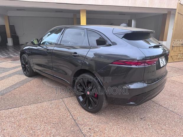 Jaguar F-Pace 2022 Gray