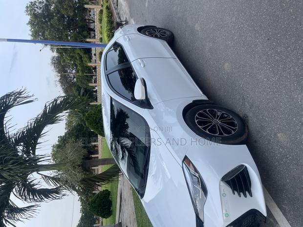 Toyota Corolla 2015 White