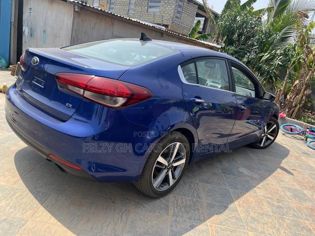 Kia Forte S Sedan 2017 Blue