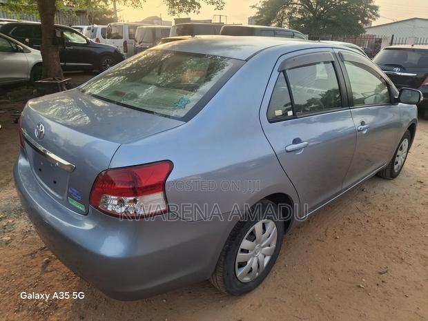 Toyota Belta 2010 Blue