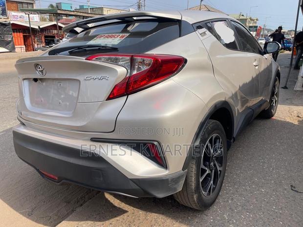 Toyota C-HR 2021 Gray