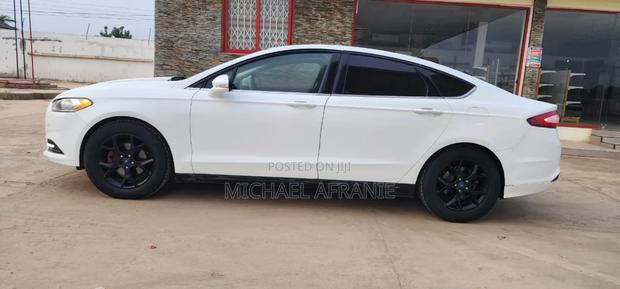 Ford Fusion SE 4dr Sedan (2.5L 4cyl 6A) 2014 White