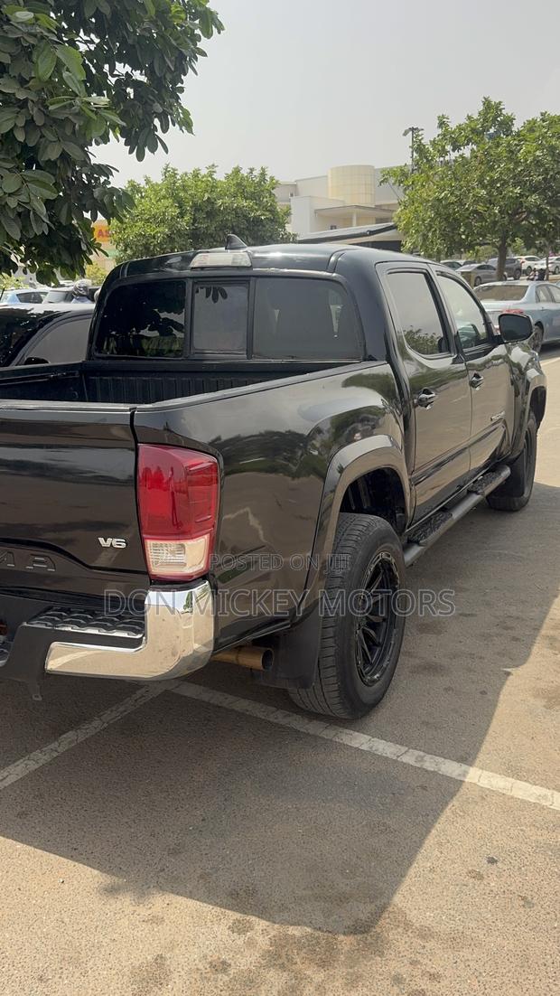 Toyota Tacoma TRD Sport 2018 Black
