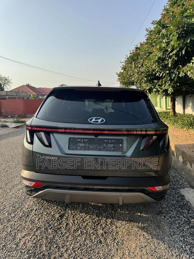 Hyundai Tucson 2023 Gray