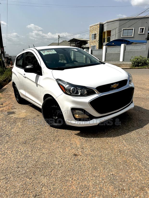 Chevrolet Spark 2021 White