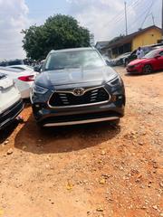 Toyota Highlander 2021 Gray for sale