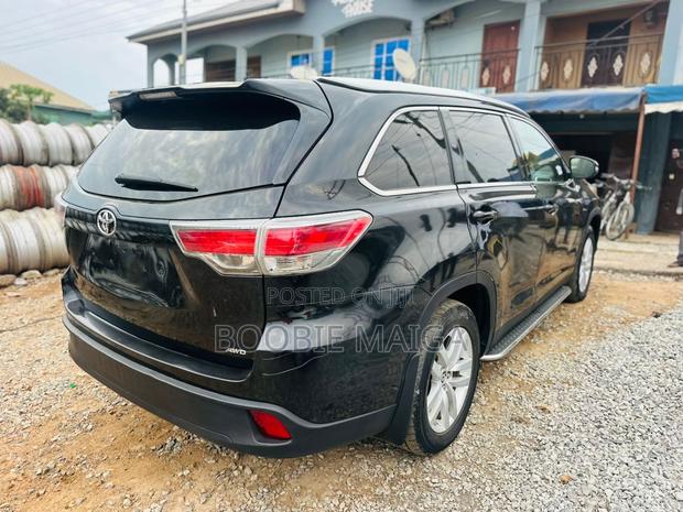 Toyota Highlander 2016 Black