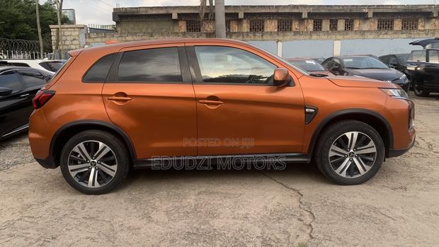 Mitsubishi Outlander 2.0 PHEV AWD 2021 Gold