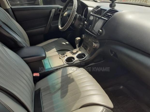 Toyota Highlander Limited 2010 White