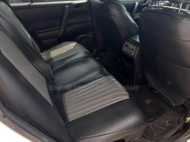 Toyota Highlander Limited 2010 White