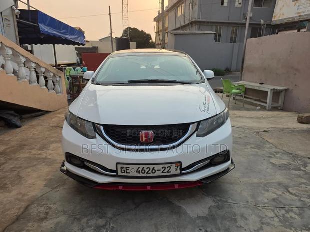 Honda Civic LX 4dr Sedan (1.8L 4cyl 5M) 2014 White