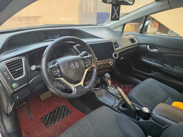 Honda Civic LX 4dr Sedan (1.8L 4cyl 5M) 2014 White