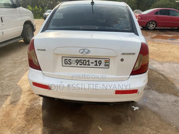Hyundai Accent 2010 White