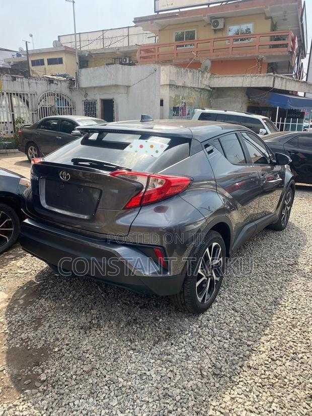 Toyota C-HR 2019 Gray