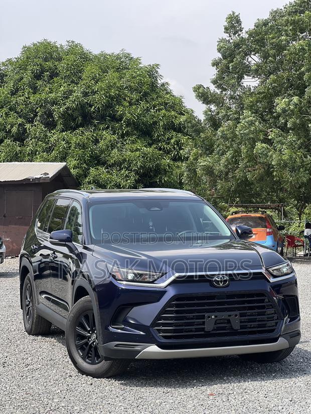 New Toyota Grand Highlander XLE 2025 Blue