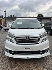 Toyota Vellfire 2010 White for sale