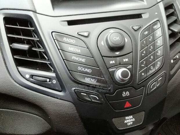Ford Fiesta 2015 Black