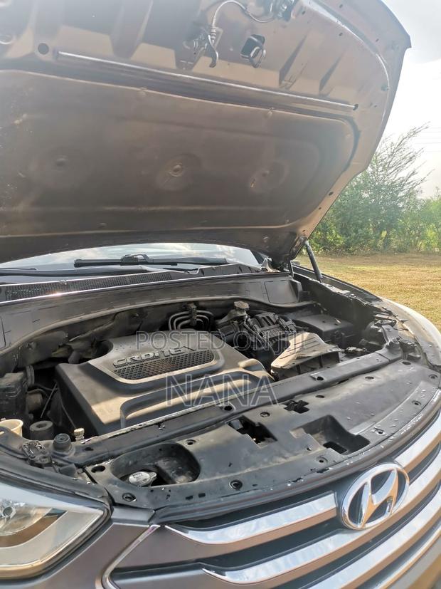 Hyundai Santa Fe 2015 Gray