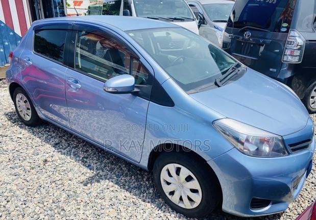 Toyota Vitz 1.3 FWD 3dr 2012 Blue