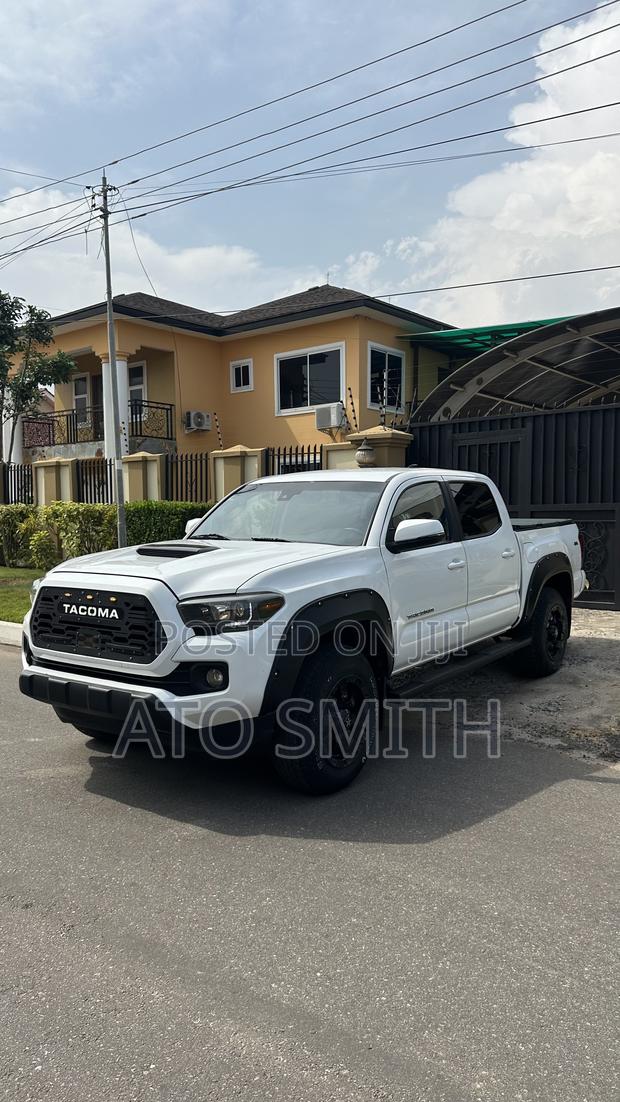 Toyota Tacoma 2020 White