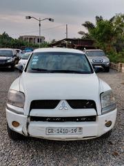 Mitsubishi Raider 2012 White for sale