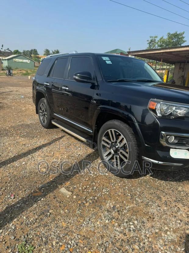 Toyota 4-Runner 2019 Black
