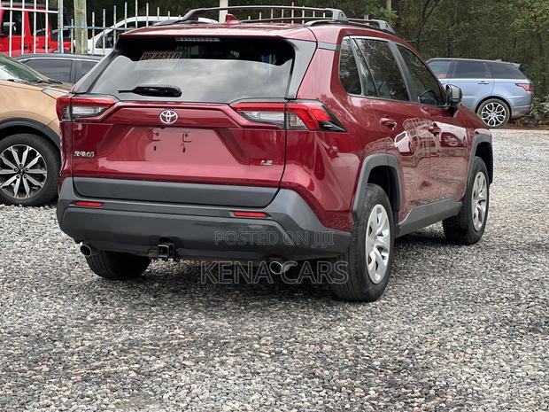Toyota RAV4 XLE AWD 2020 Red