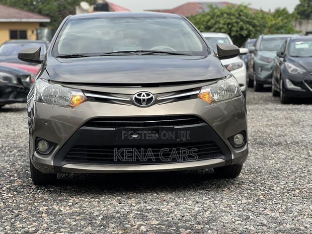 Toyota Yaris 2015