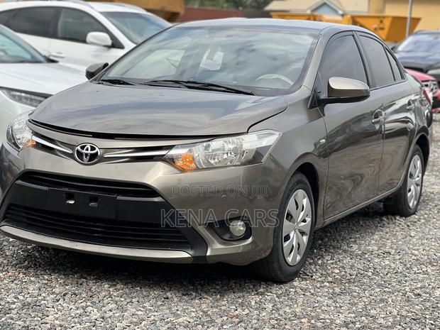 Toyota Yaris 2015