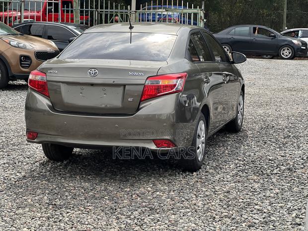 Toyota Yaris 2015