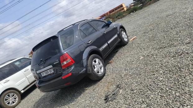 Kia Sorento 2.5 CRDi 4x4 Automatic 2010