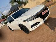 Honda Accord Touring 2018 White for sale