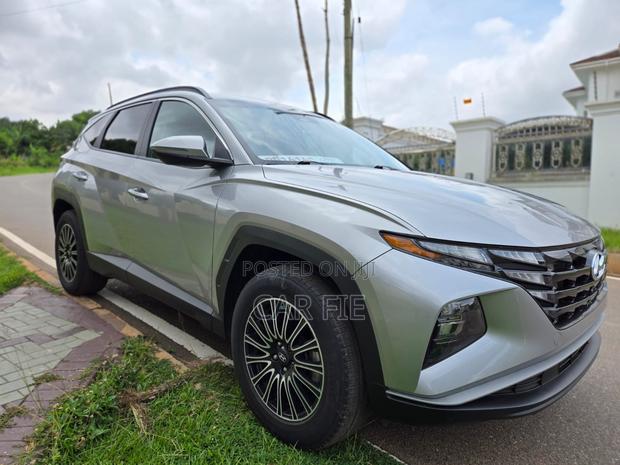 Hyundai Tucson SE 2023 Silver