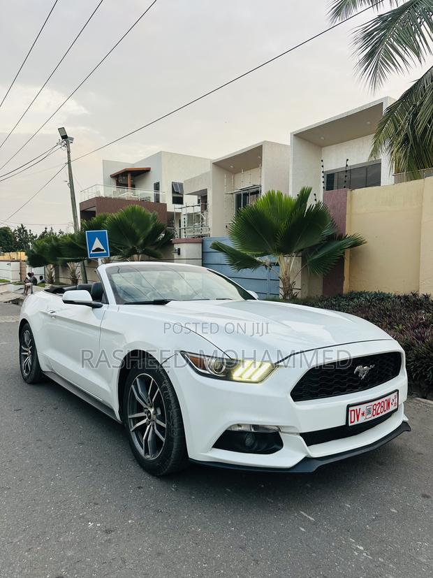 Ford Mustang EcoBoost Premium Convertible 2017 White