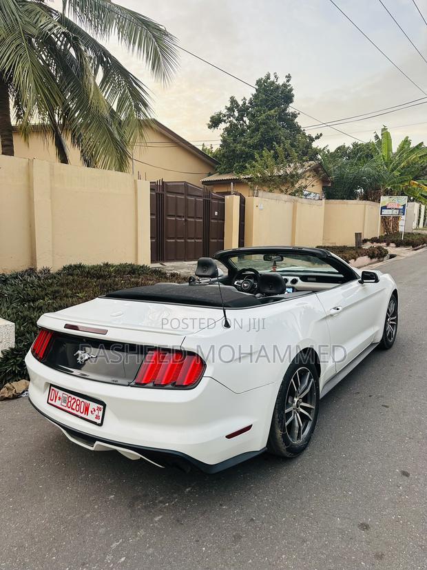 Ford Mustang EcoBoost Premium Convertible 2017 White