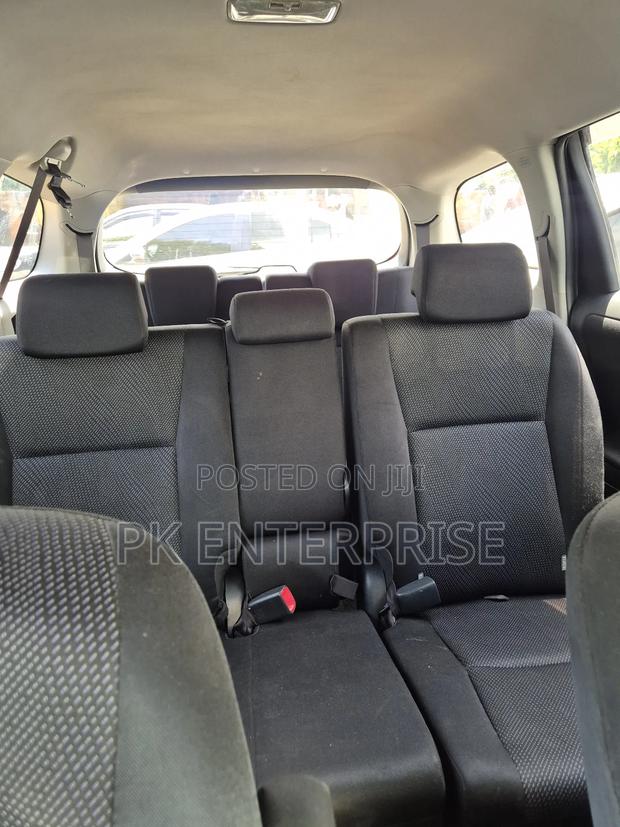 Toyota Wish 2014 Silver