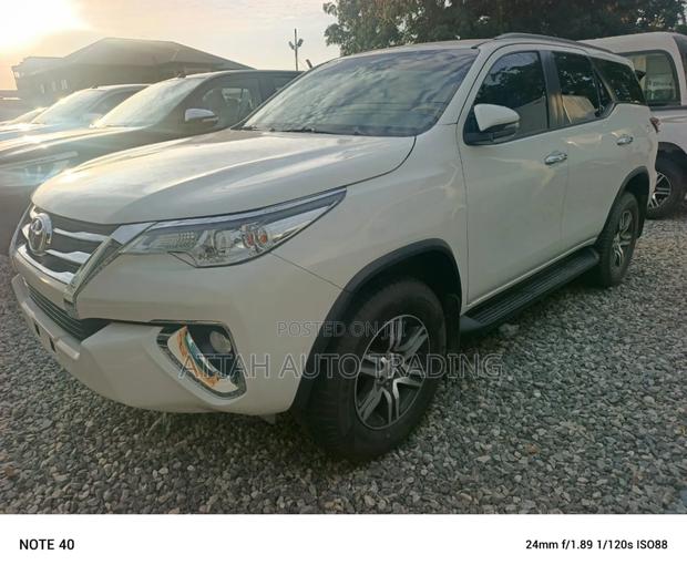 Toyota Fortuner 2017 White