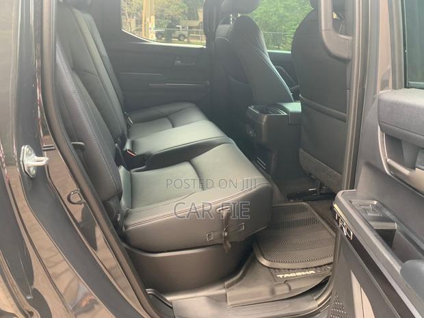 Toyota Tacoma 2024 Gray