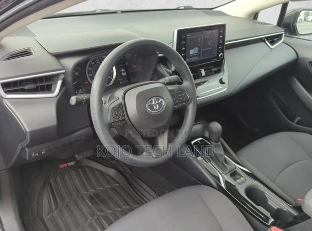 Toyota Corolla LE 2020 Black