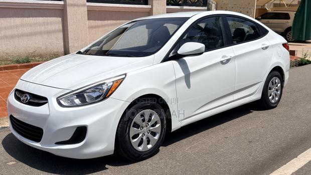 Hyundai Accent SE Sedan 2016 White