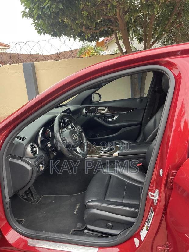 Mercedes-Benz C300 2018 Red
