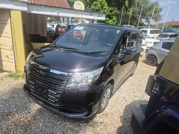 Toyota Noah 2015 Purple