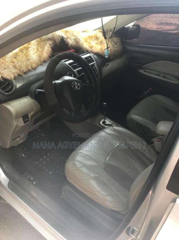 Toyota Belta 2014 Silver