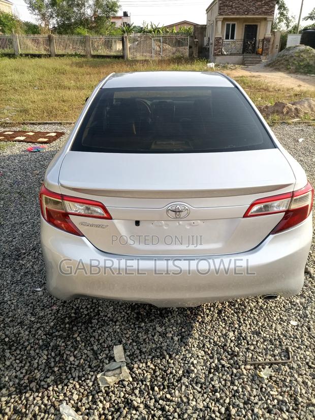 Toyota Camry SE Sport 4dr Sedan w/Prod. End 11/13 (2.5L 4cyl 6A) 2014
