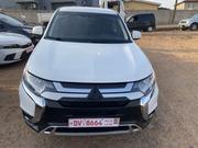 Mitsubishi Outlander 2019 White for sale