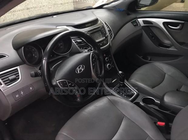Hyundai Elantra 2014 Red