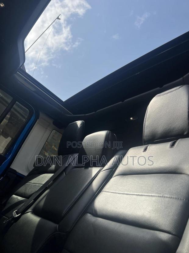 Jeep Wrangler 2022 Blue
