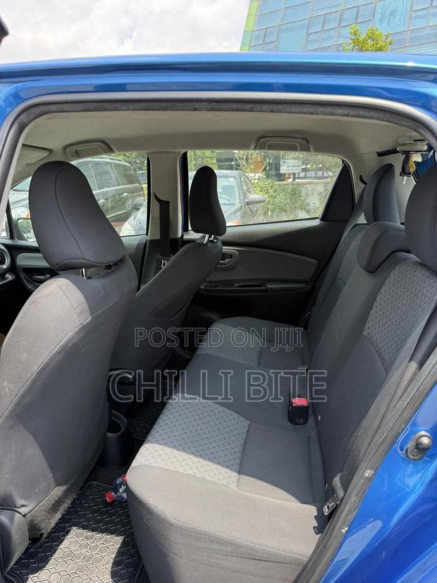 Toyota Yaris LE Hatchback 3dr 2016 Blue